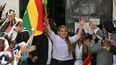 La expresidenta Jeanine Áñez sale de la cárcel de mujeres de Miraflores en La Paz.  