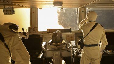 En esta imagen, distribuida por el Ministerio de Defensa de Reino Unido el 10 de enero de 2024, tomada desde el puente del HMS Diamond, misiles Sea Viper se disparan en el Mar Rojo.&nbsp;