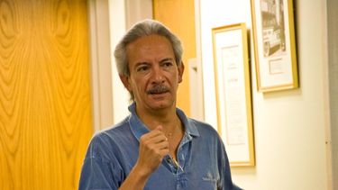 El jefe de la FECI tan solo señaló que los delitos por los que la Policía de Guatemala registró la casa de Zamora y la redacción del diario El Periódico tienen relación con el supuesto blanqueo de dinero, chantaje o tráfico de influencias, entre otros.