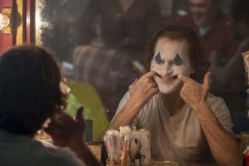 Imagen proporcionada por Warner Bros. Pictures de Joaquin Phoenix en una escena en la pel&iacute;cula del &ldquo;Joker&rdquo;.