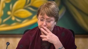 La alta comisionada de Naciones Unidas para los Derechos Humanos, Michelle Bachelet, asiste a una reunión con representantes del régimen venezolano el 20 de junio de 2019, en la sede de la Cancillería, en Caracas.
