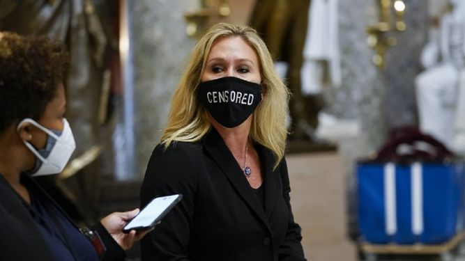 Congresista Greene se siente libre tras expulsión de comisiones