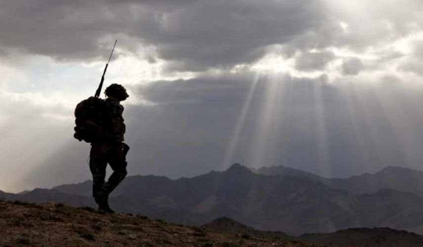 En junio de 2016, el entonces presidente Barack Obama ordenó&nbsp;eliminar la prohibición de que los transexuales&nbsp;sirvieran en las Fuerzas Armadas y programó el inicio de su reclutamiento para enero de 2018.