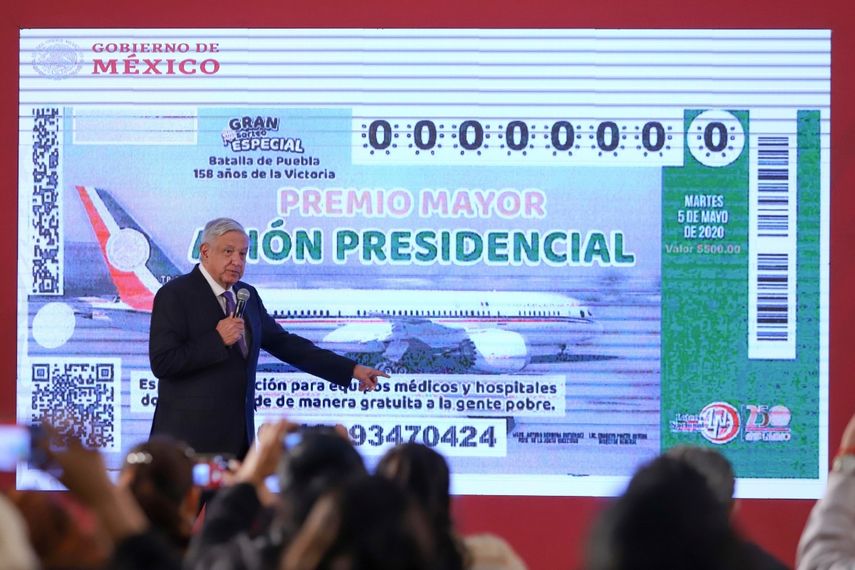 El presidente de M&eacute;xico&nbsp;Andr&eacute;s Manuel L&oacute;pez Obrador ha presentado este martes el dise&ntilde;o que tendr&iacute;a la papeleta de la rifa del avi&oacute;n presidencial.