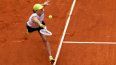 La polaca Iga Swiatek devuelve la pelota a la estadounidense Madison Keys durante su partido de cuartos de final del Abierto de Madrid, el 30 de abril de 2025.&nbsp;