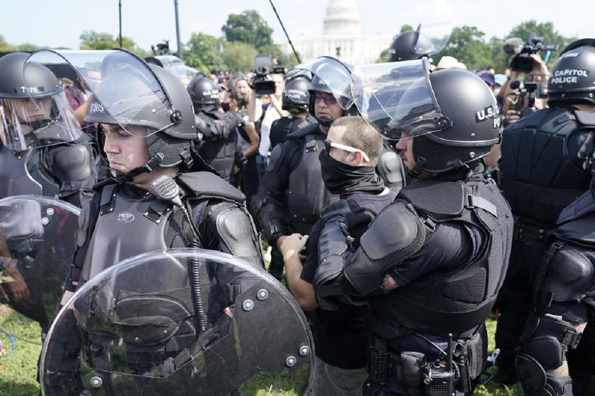 Duro revés para Biden: fracasa proyecto de reforma de la policía Duro revés para Biden: fracasa proyecto de reforma de la policía