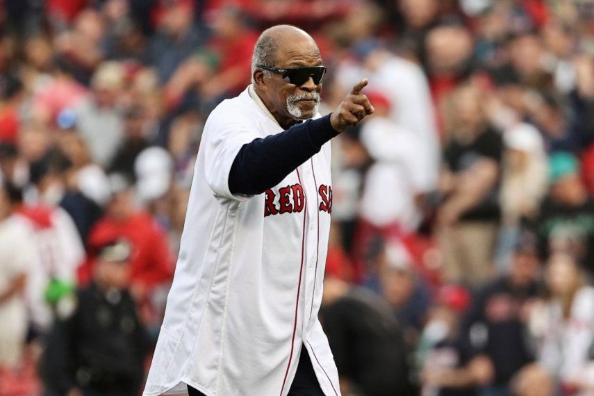 El cubano Luis Tiant fue incluido en el Salón de la Fama de los Medias Rojas en 1997