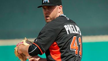 David Phelps perdió a pesar de lanzar de buena manera. (ARCHIVO)