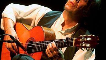 Paco de Lucía vivía entre España y Latinoamérica, no tenía residencia fija. Estaba en Cancún, México de vacaciones cuando lo sorprendió la muerte.(AP)