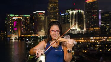 La violinista Daniela Padrón, quien actualmente reside en Miami. 