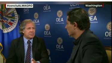 Luis Almagro y Fernando del Rincón durante una entrevista en CNN