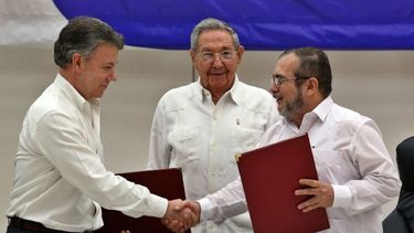 El presidente de Colombia, Juan Manuel Santos, llegó a un acuerdo de paz con las FARC. 