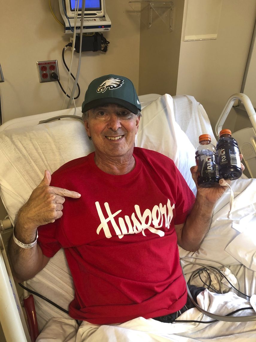 En esta imagen, tomada el 19 de febrero de 2020, Carl Goldman ingresado en la unidad de biocontenci&oacute;n del Centro M&eacute;dico de la Universidad de Nebraska, en Omaha. Goldman, que viajaba en el crucero Diamond Princess, lleg&oacute; al hospital de Omaha el 17 de febrero al desarrollar fiebre cuando regresaba de Jap&oacute;n a Estados Unidos en un vuelo organizado por el gobierno de Estados Unidos.&nbsp;