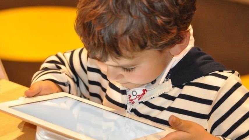 Existen métodos para controlar el acceso de contenidos a los niños.&nbsp;