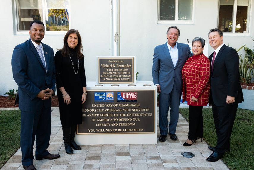 Rasheem Howell, María C. Alonso, Miguel Mike B. Fernández, Laura Marks y Alfred Bunge.
