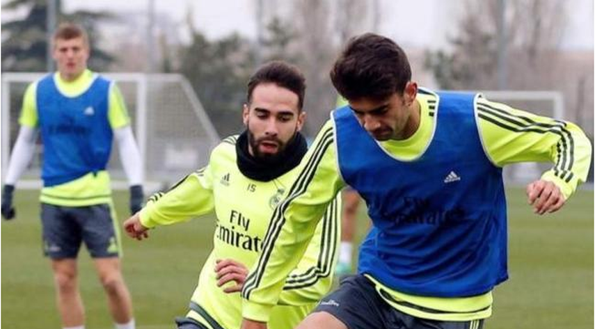Enzo, a la derecha, ya había trabajado con su padre en las filiales del Real Madrid. (CORTESÍA)