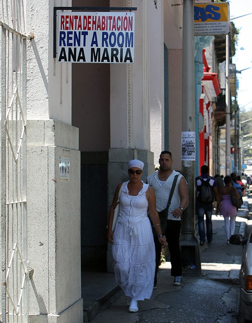 La empresa, con viviendas en 40 ciudades y pueblos de la isla, tiene un tercio de su oferta fuera de La Habana, en otras ciudades de interés turístico. (EFE)