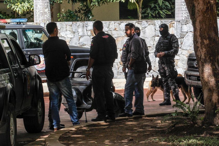 Varios agentes del Sebin ingresaron en la vivienda situada en la urbanización Santa Rosa de Lima del este de Caracas.