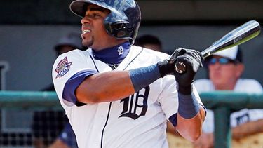 Céspedes vuelve a cambiar de uniforme. (ARCHIVO)