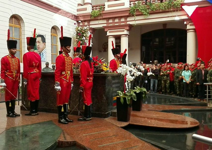 El 4 de febrero o 4F es considerado por los chavistas el germen de la revolución bolivariana, como llaman a la gestión presidencial de Chávez.