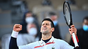 El serbio Novak&nbsp;Djokovic,&nbsp;n&uacute;mero&nbsp;1 del mundo, celebra el mi&eacute;rcoles 7 de octubre de 2020 tras vencer 4-6, 6-2, 6-3, 6-4 al espa&ntilde;ol Pablo Carre&ntilde;o y obtener su boleto a semifinal