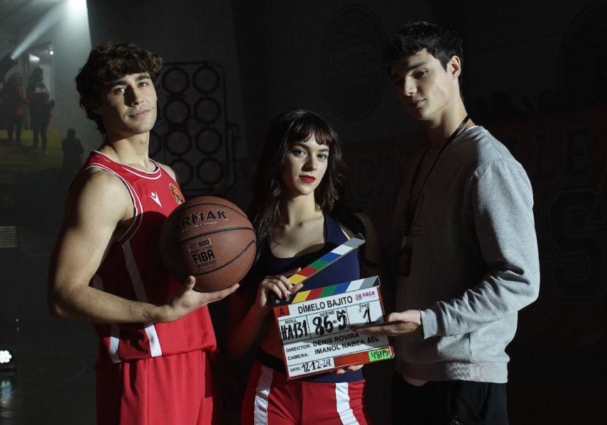 Dimelo_bajito_-_Prime_Video