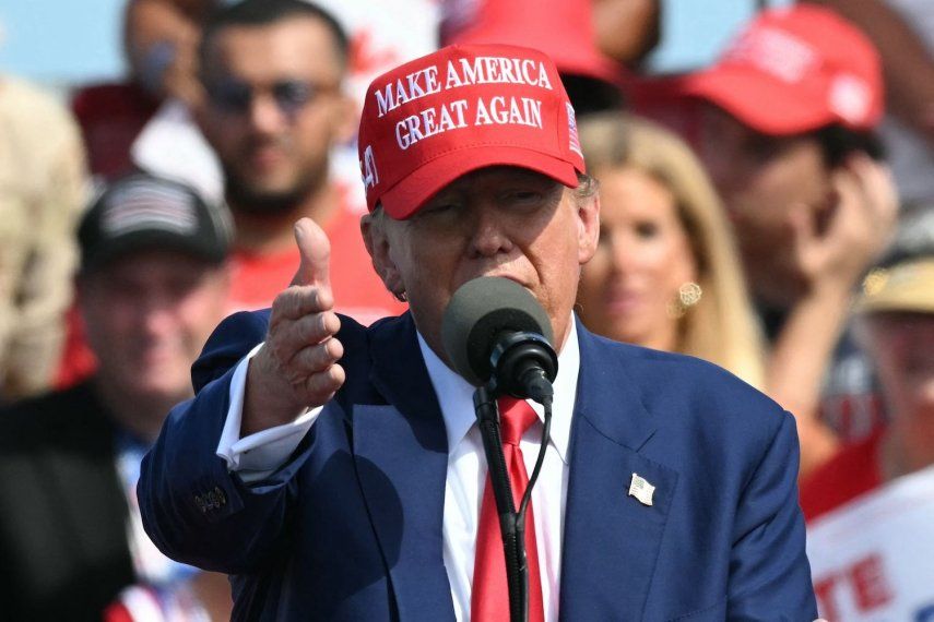 El expresidente de Estados Unidos y candidato presidencial republicano Donald Trump habla en un evento de campaña en Racine, Wisconsin, el 18 de junio de 2024.