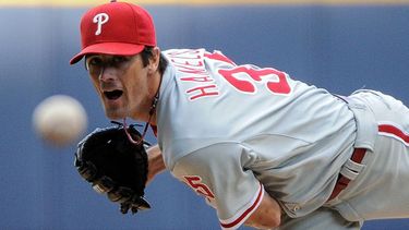 Hamels pudo haber realizado su última apertura con el uniforme de los Filis. (ARCHIVO)