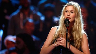 La expresiva y emotiva voz de mezzosoprano de Stone, que a sus 31 años ha vendido más de 15 millones de discos en todo el mundo, se escuchará por primera vez en Cuba durante esta tradicional cita con el jazz.