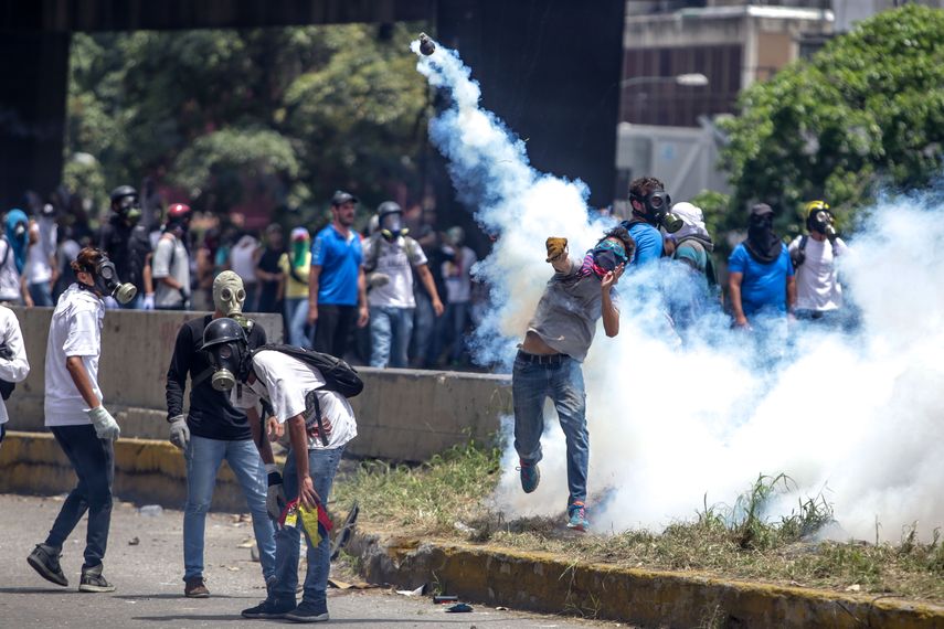 Venezuela lleva tres semanas saliendo a las calles reprochando el sistema de gobierno de Nicolás Maduro&nbsp;