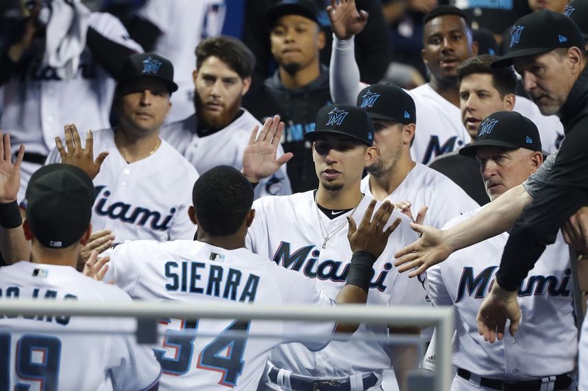 Los Marlins de Miami inician los entrenamientos de primavera este 19 de mayo en Jupiter, en el sur de Florida.