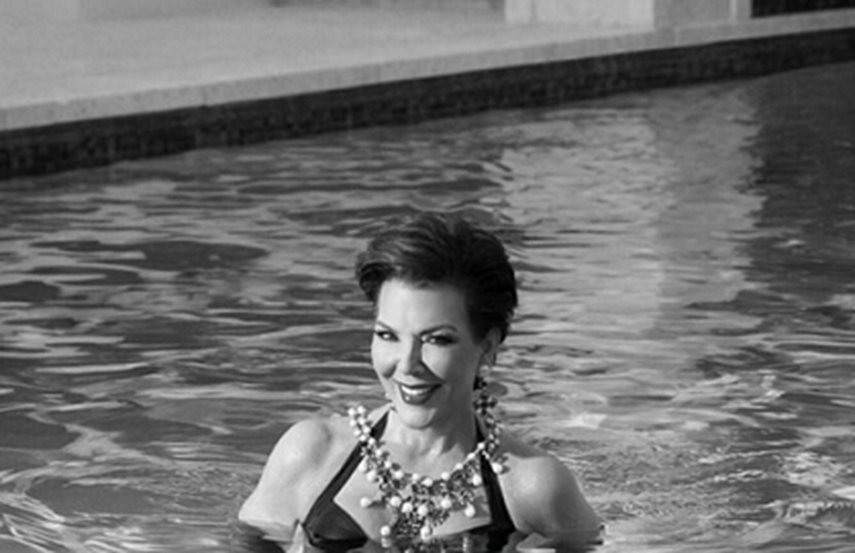 Kris Jenner en el calendario de la revista Love Magazine. (INSTAGRAM)