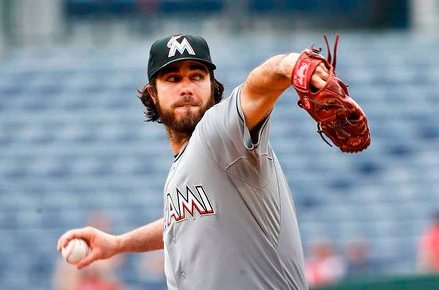 Dan Haren cayó por sexta vez en la campaña. (ARCHIVO)