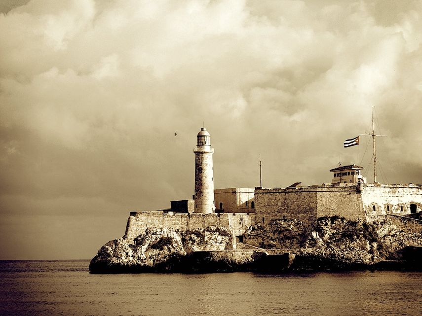 Vista del faro del Morro, en el malec&oacute;n habanero, Cuba.&nbsp;