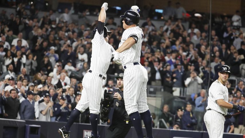 Aaron Judge sonó su primer cuadrangular en una postemporada de las Grandes Ligas.