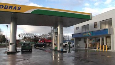 Reciben camiones con combustible robado y, cuando las autoridades van hasta allí, los amenazan. Es una fiscalización muy difícil de hacerse porque estamos tratando con bandidos.