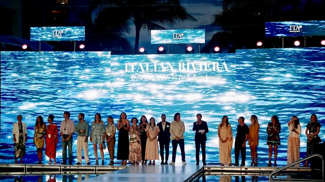 Desfile de Italian Riviera durante Miami Swim Week 2026.