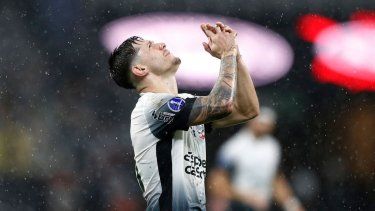 El mediocampista argentino del Corinthians, Rodrigo Garro, durante un juego de la Copa Sudamericana, el 24 de octubre de 2024.