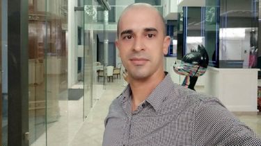 De chivato a emprendedor: el premio a los represores en Cuba. Yoandy Riverón, oficial Cristian y dueño de un negocio privado en Camajuaní.