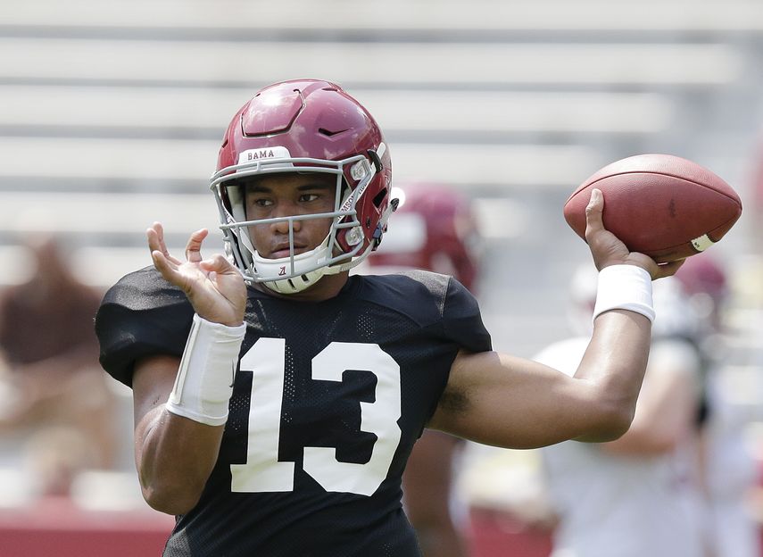 Tua Tagovailoa fue seleccionado en primera ronda del draft de 2020 por los Dolphins de Miami