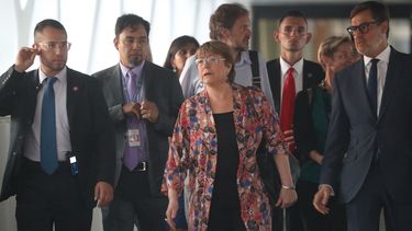 La alta comisionada de Naciones Unidas para los derechos humanos, Michelle Bachelet, llega al Aeropuerto Internacional de Maiquetía, en Caracas, el 19 de junio de 2019.