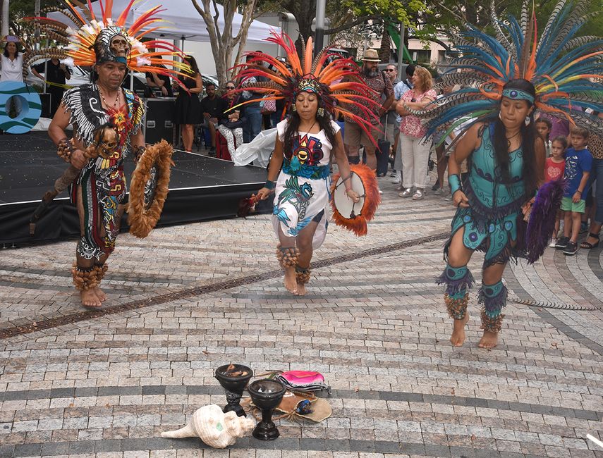 Es una celebraci&oacute;n sumamente importante que surge en las civilizaciones prehisp&aacute;nicas de M&eacute;xico y posteriormente se fusiona con la cultura europea.&nbsp;