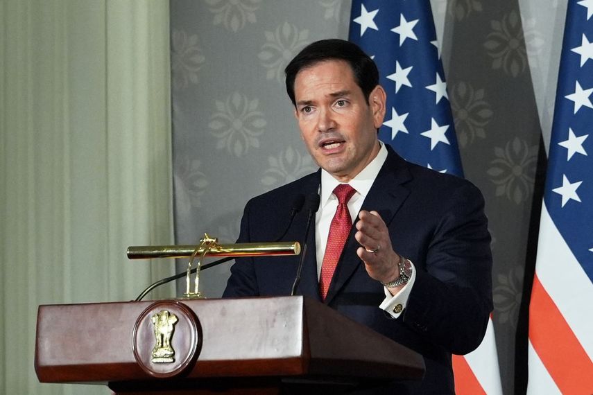 El Secretario de Estado de EEUU, Marco Rubio, durante una conferencia de prensa conjunta con el Ministro de Asuntos Exteriores de la India, Subrahmanyam Jaishankar (no aparece en la foto), tras su reunión en Hyderabad House en Nueva Delhi, 24 mayo de 2026.
