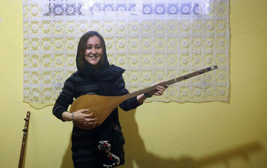 La joven cantante&nbsp;Zahra&nbsp;Elham ganó la versión afgana de American Idol.&nbsp;