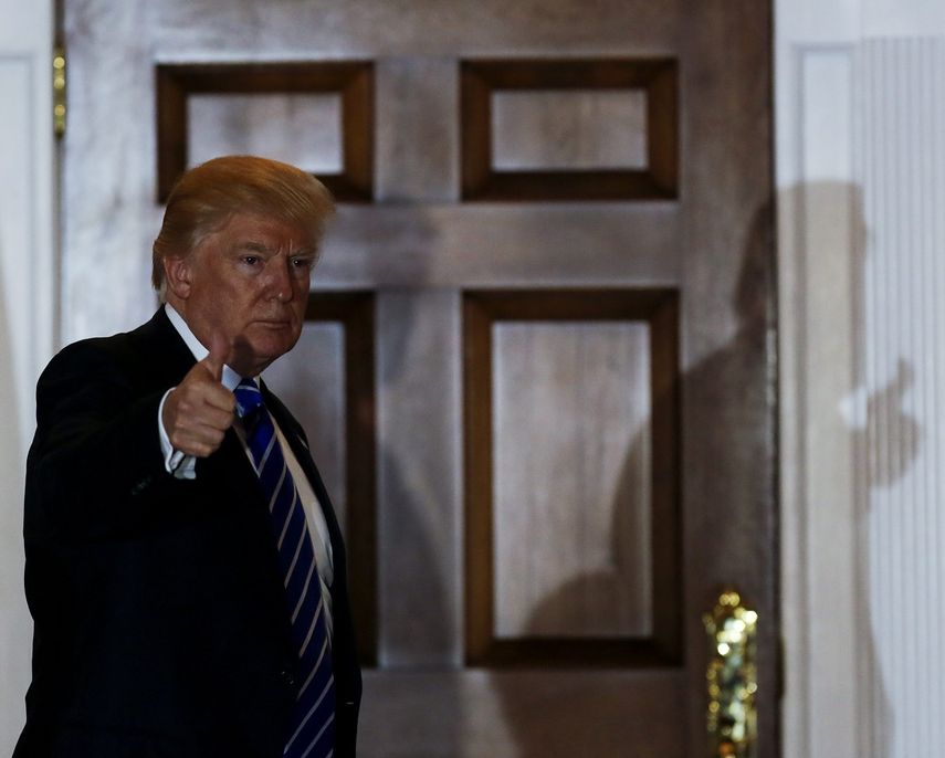 Trump tiene amplias inversiones en China, en hoteles y campos de golf, la nueva locura de la élite comunista, y jamás había cuestionado la política arancelaria del país asiático