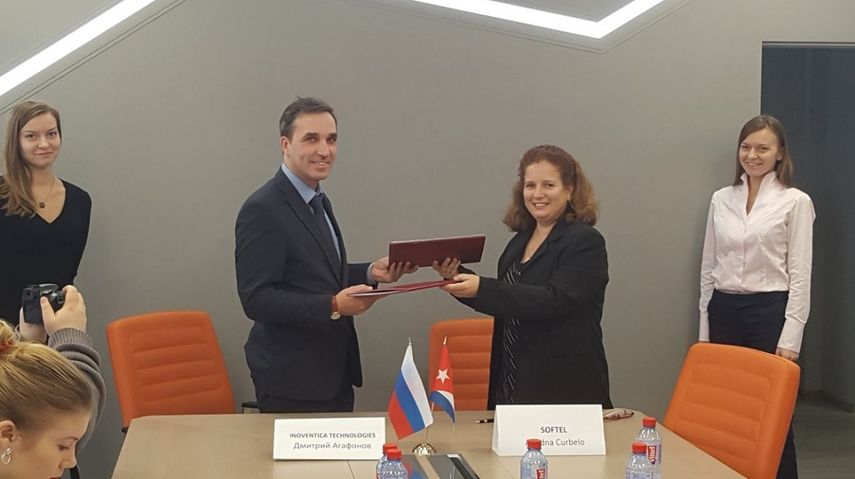 Firma del acuerdo entre Inoventica y Desoft.&nbsp;