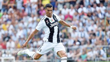 CR7 se robó el show al marcar su primer tanto con la camiseta bianconera.
