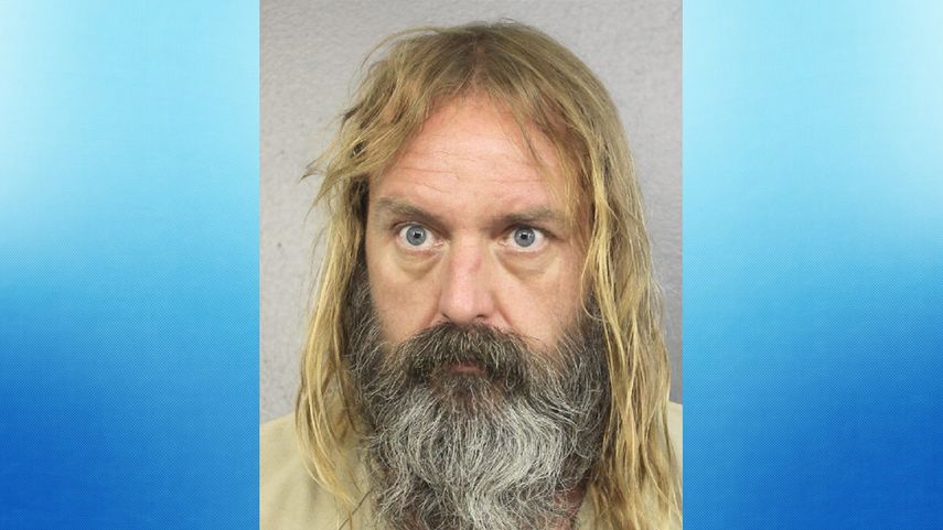 Jason Morse es arrestado.