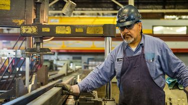 La industria estadounidense se recupera de la histórica contracción que causó el gobierno de Joe Biden.