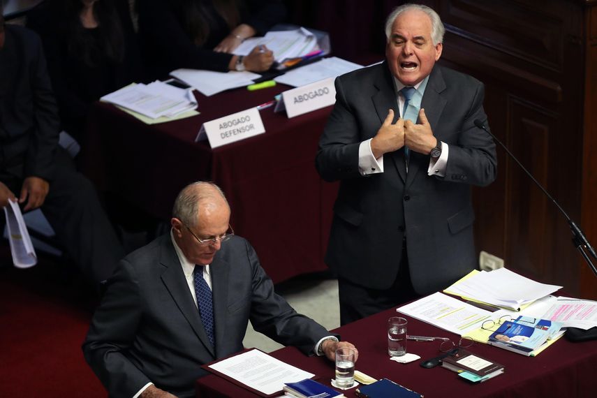 No está en juego mi permanencia en cargo, está en juego la estabilidad democrática, expresó el mandatario ante el pleno del Congreso.